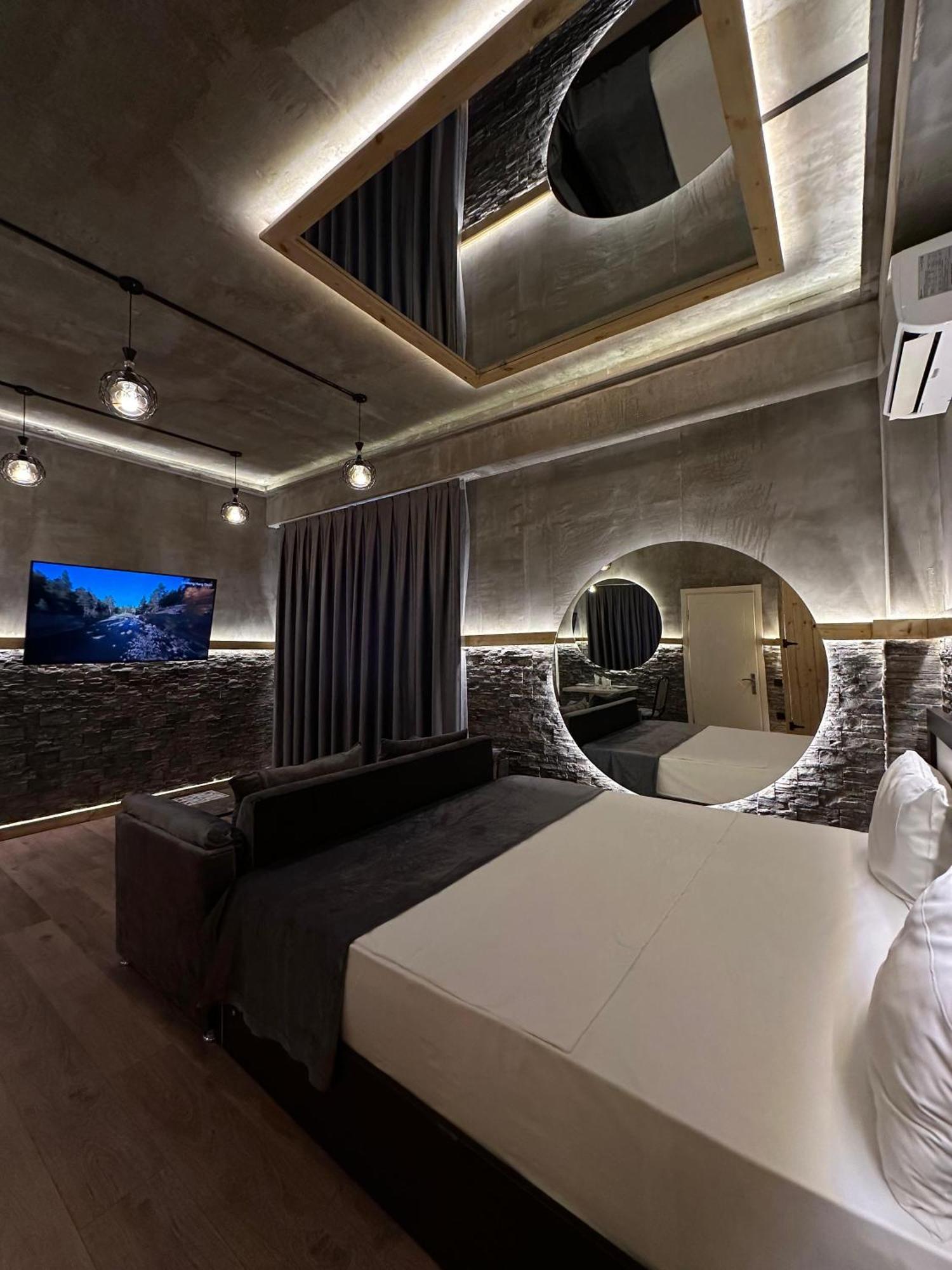 My Music Hotel Баку Экстерьер фото