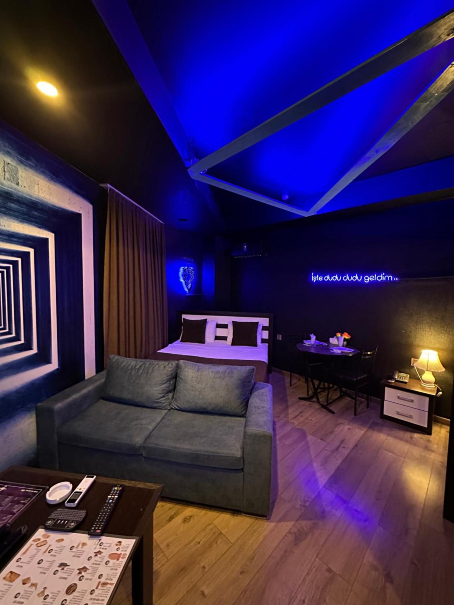 My Music Hotel Баку Экстерьер фото